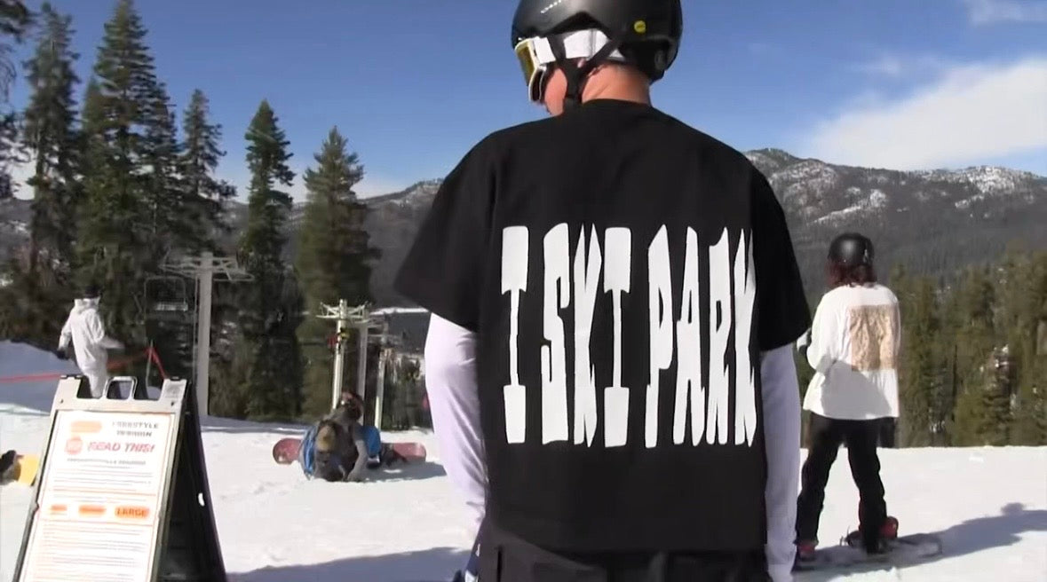 I SKI PARK Essential T-shirt